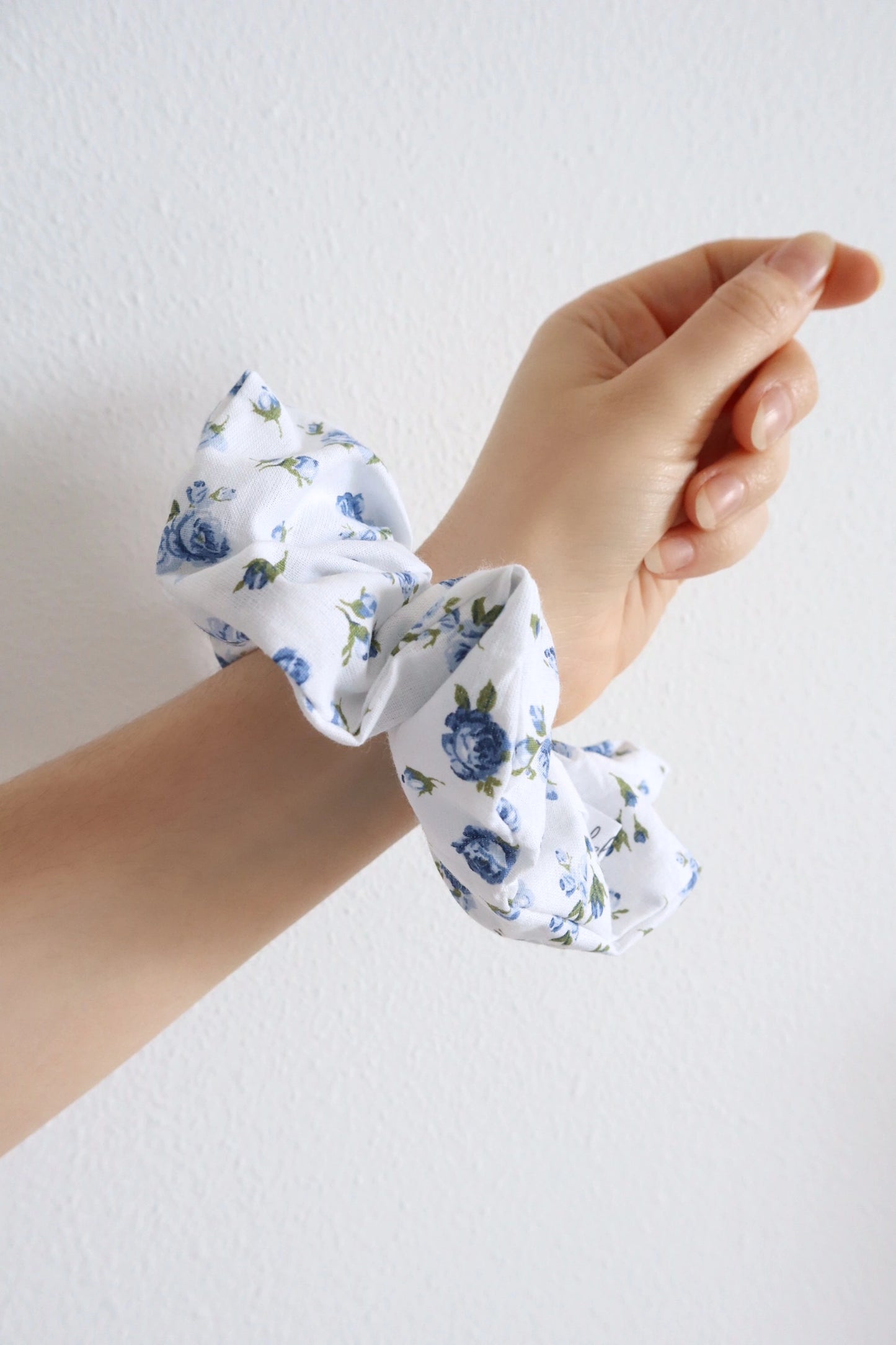 Scrunchie | Tiny Flowers