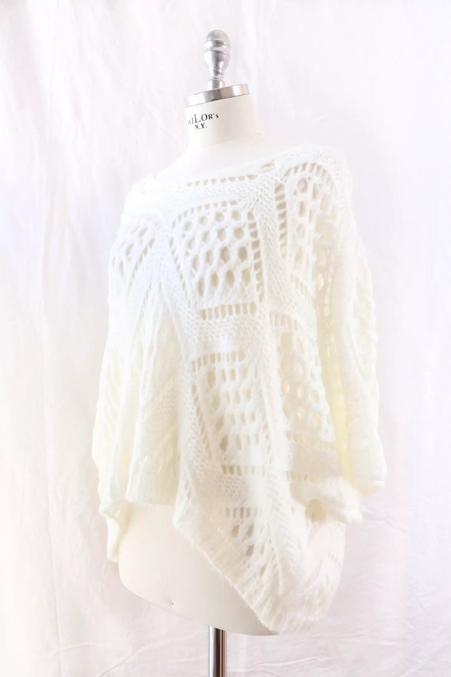 Hole-knit Sweater | White