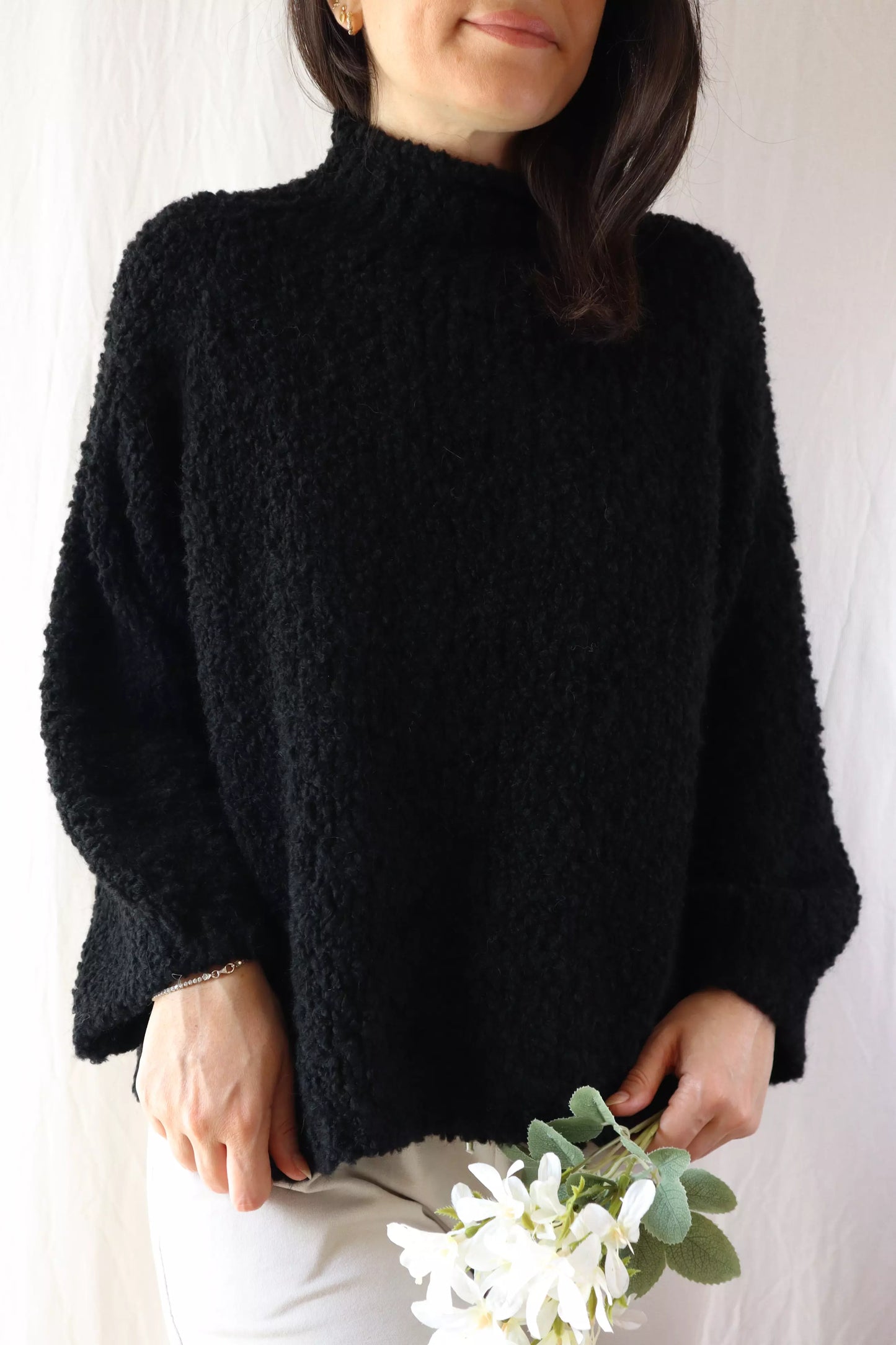 Wool-blend Bouclé Turtleneck Sweater | Black